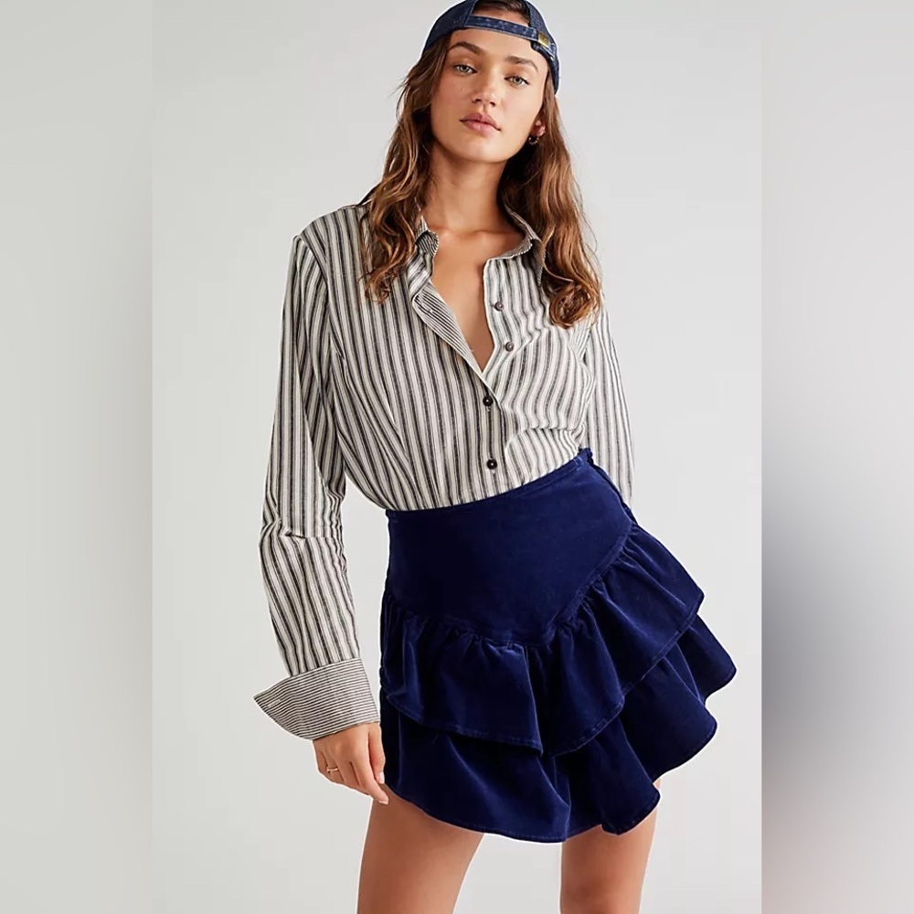 MOTHER The Ruffle Mini Skirt